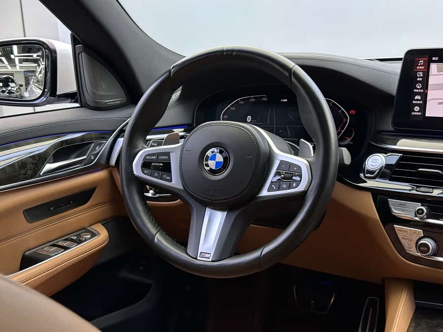 BMW 6 Series GT 2022 immagine di auto #30
