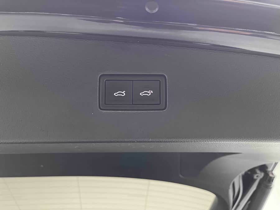 Volkswagen Tiguan L 2019 #30 Volkswagen Tiguan L 2019 car image #30
