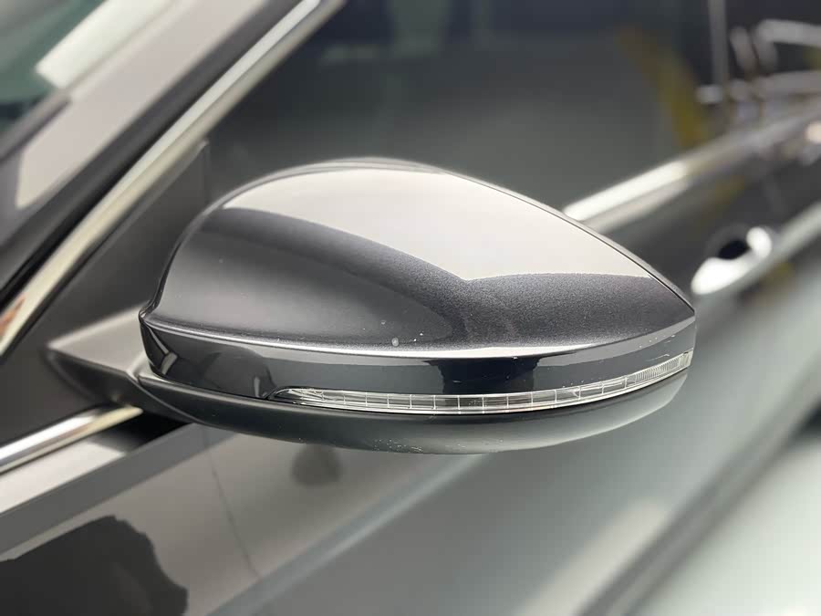 Volkswagen Sagitar 2023 car image #30