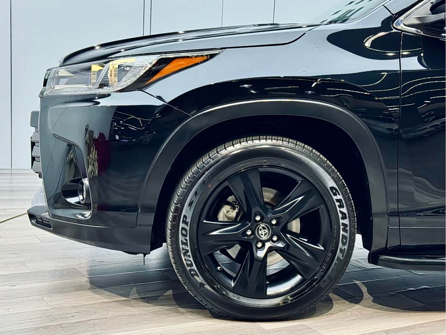 Toyota Highlander 2020 car image #30