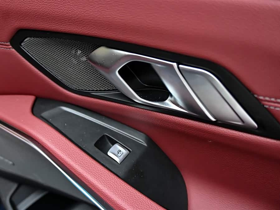 BMW 3 Series 2025 car image #30