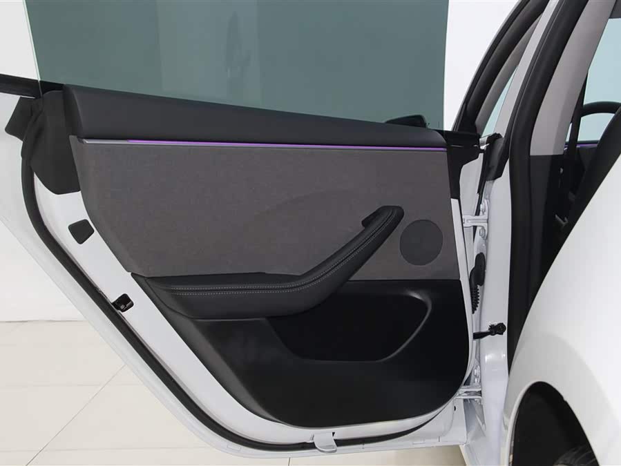 特斯拉 Model 3 2025 汽车图片 #30