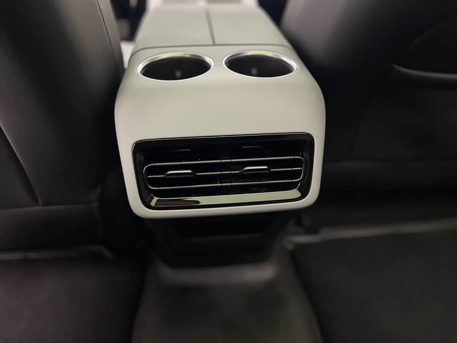 GEELY 2024 car image #30