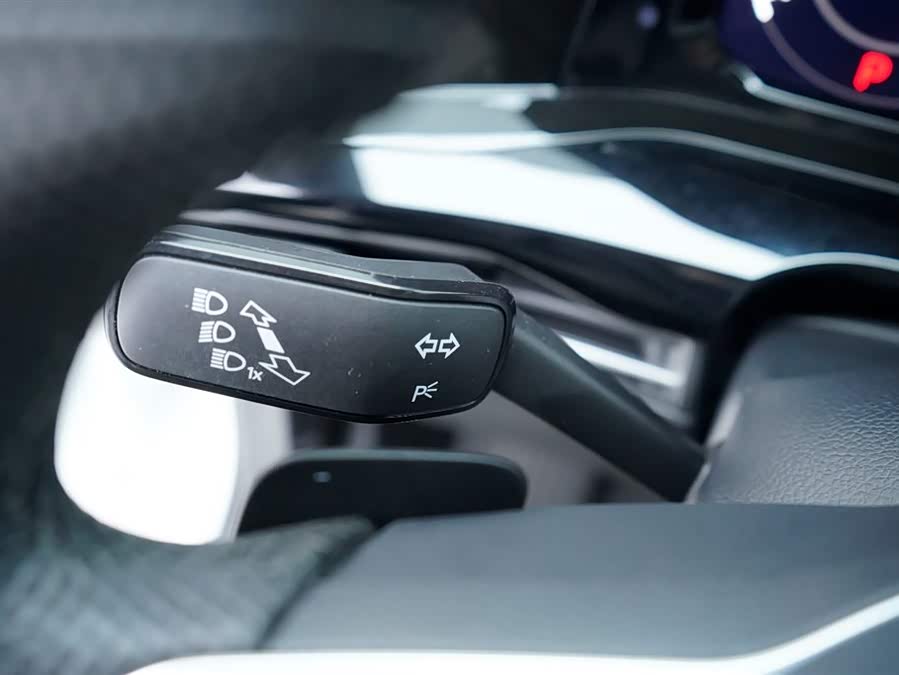 Volkswagen Golf 2022 car image #30