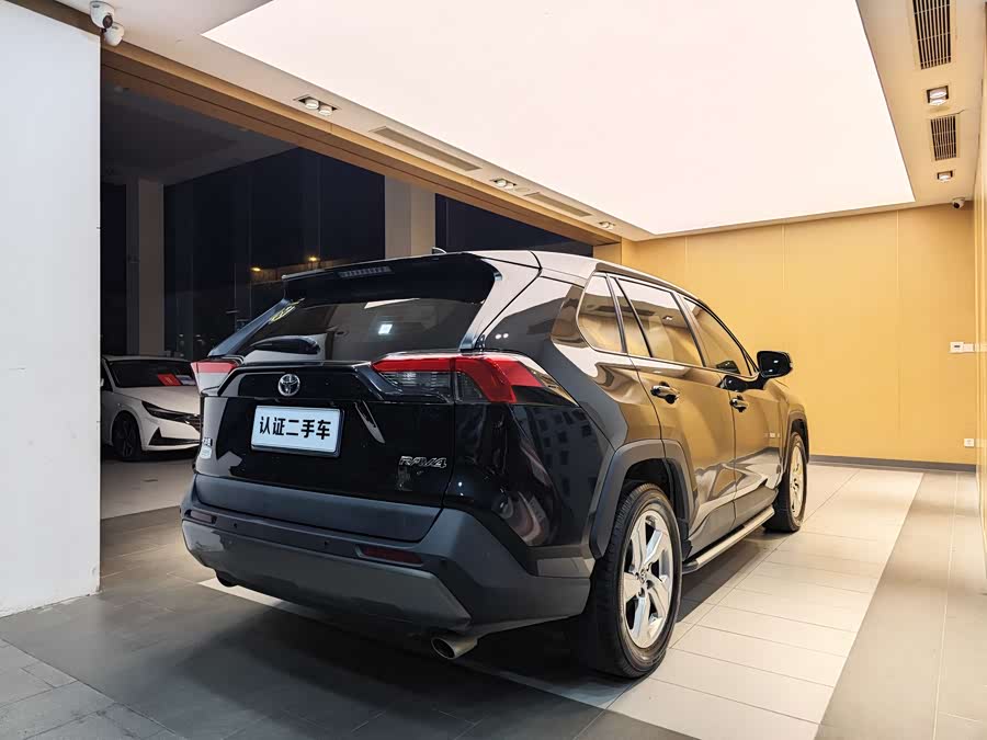 Toyota RAV4 2020 car image #30