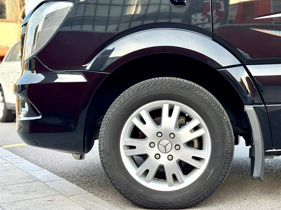 Mercedes-Benz GLE Class 2024 car image #30