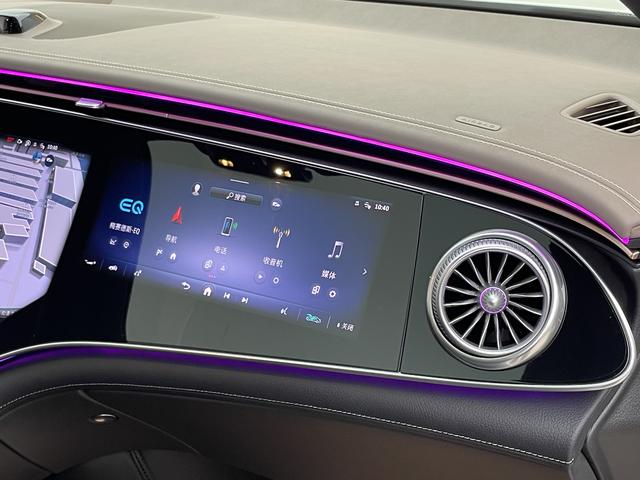 Mercedes-Benz EQS SUV 2025 car image #30