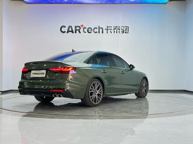 Audi S4 2023 car image #30