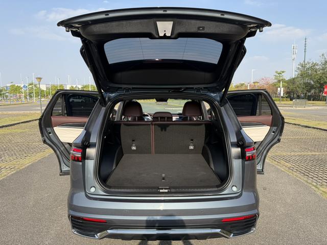 GEELY Monjaro 2024 imagen de coche #30