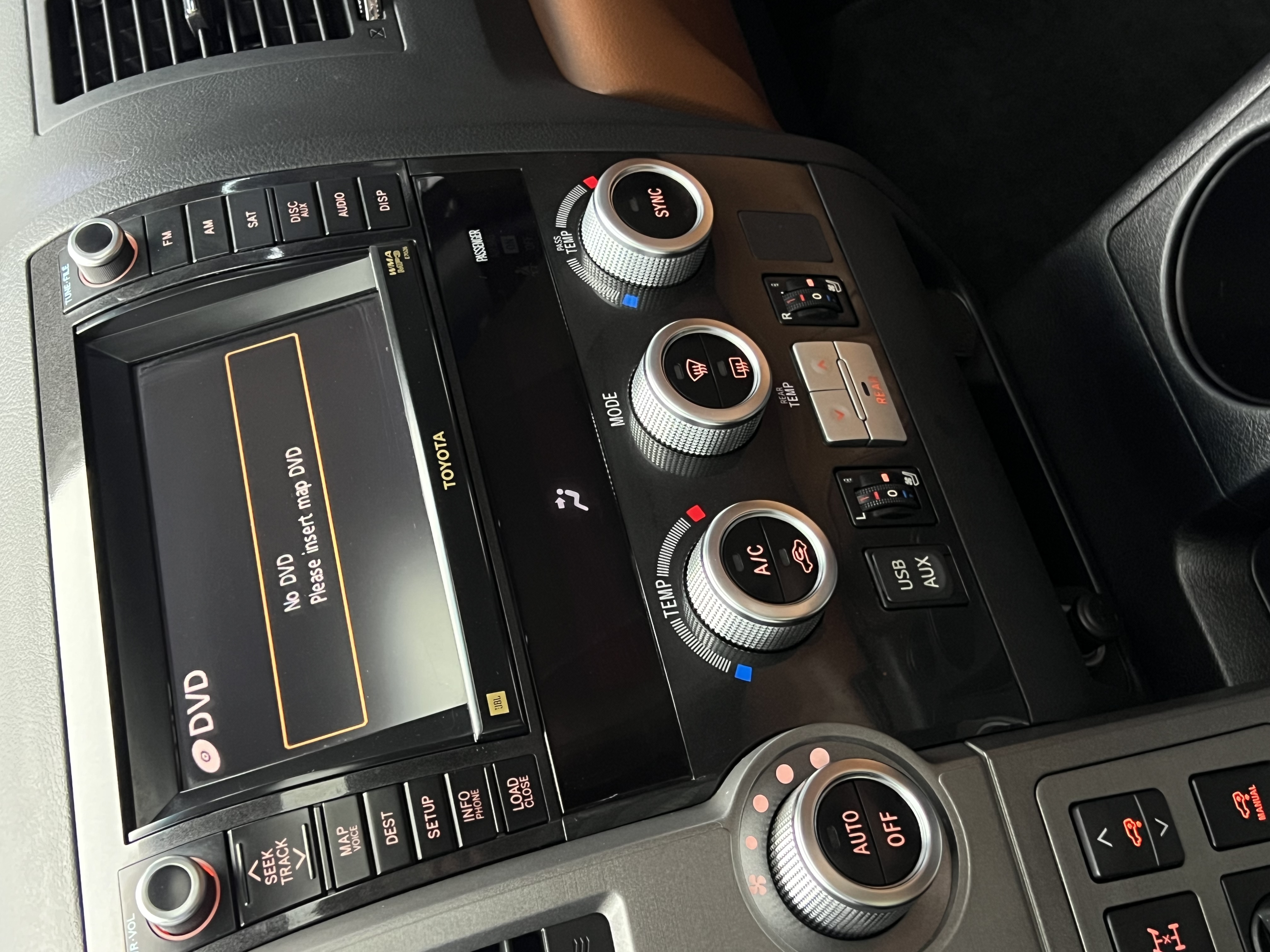 丰田 红杉 2011 汽车图片 #30