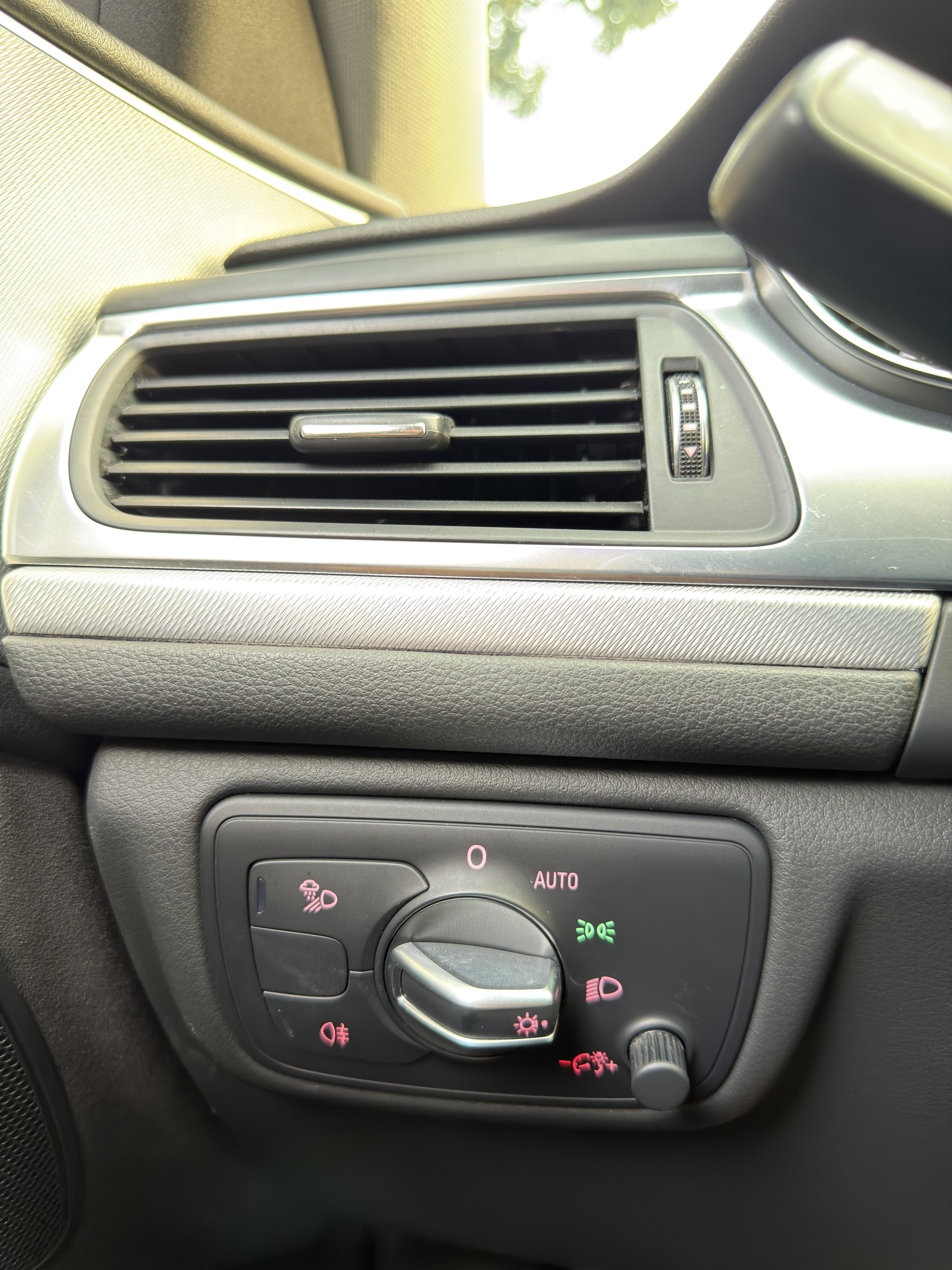 Audi A6 (Imported) 2018 #30 Audi A6 (Imported) 2018 car image #30