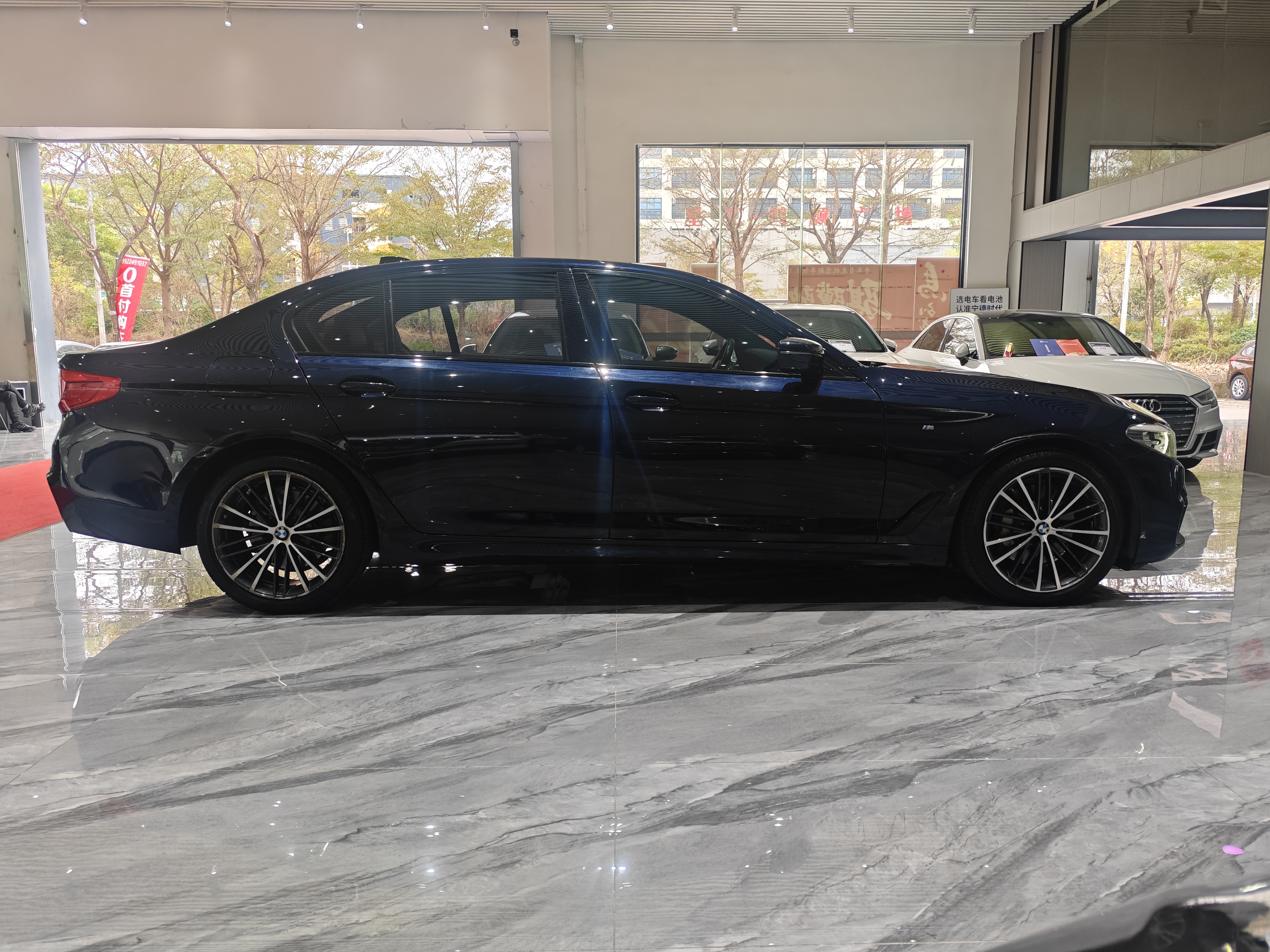 BMW 5 Series 2019 #30 BMW 5 Series 2019 car image #30