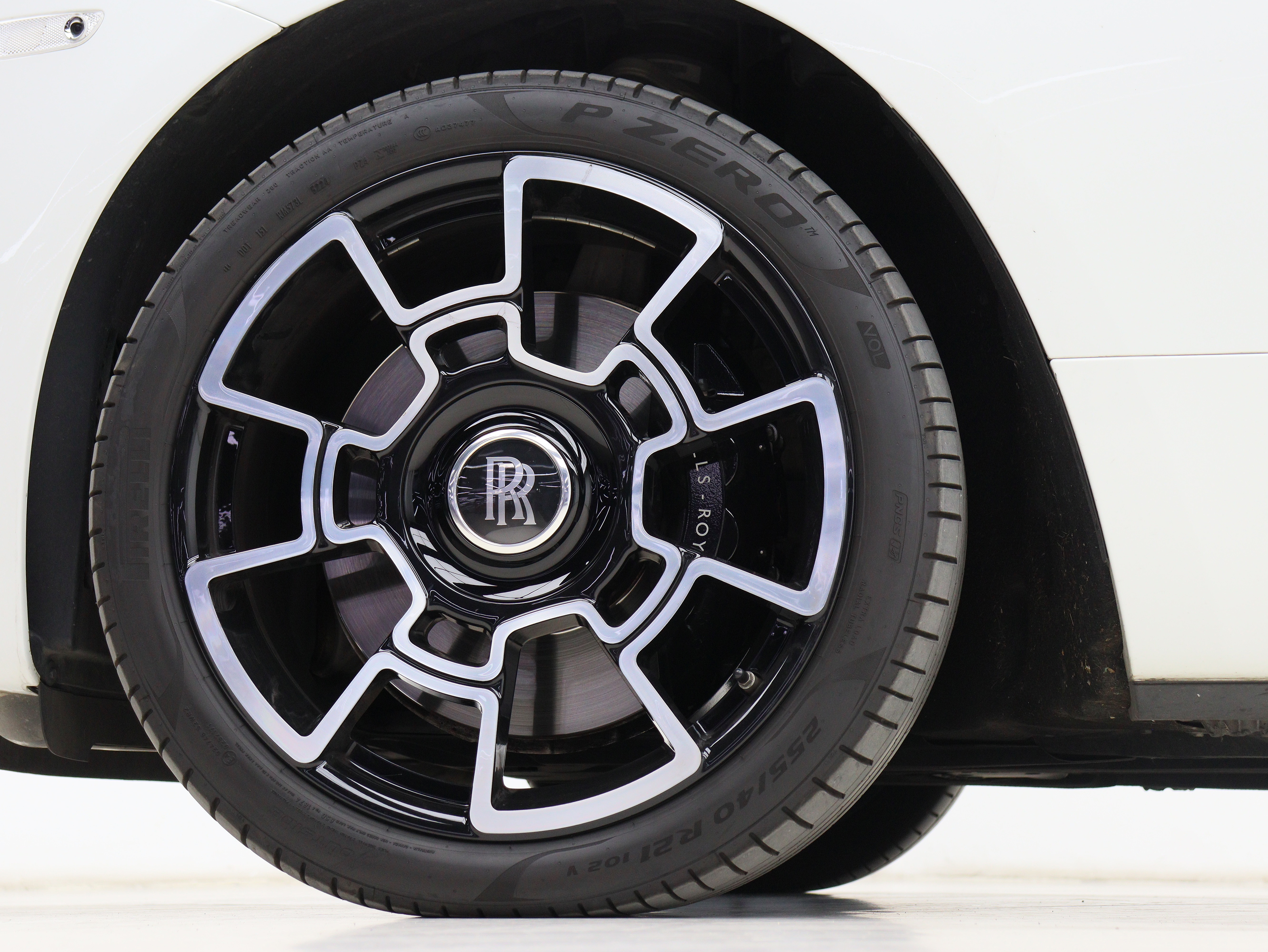 Rolls-Royce Dawn 2019 car image #30