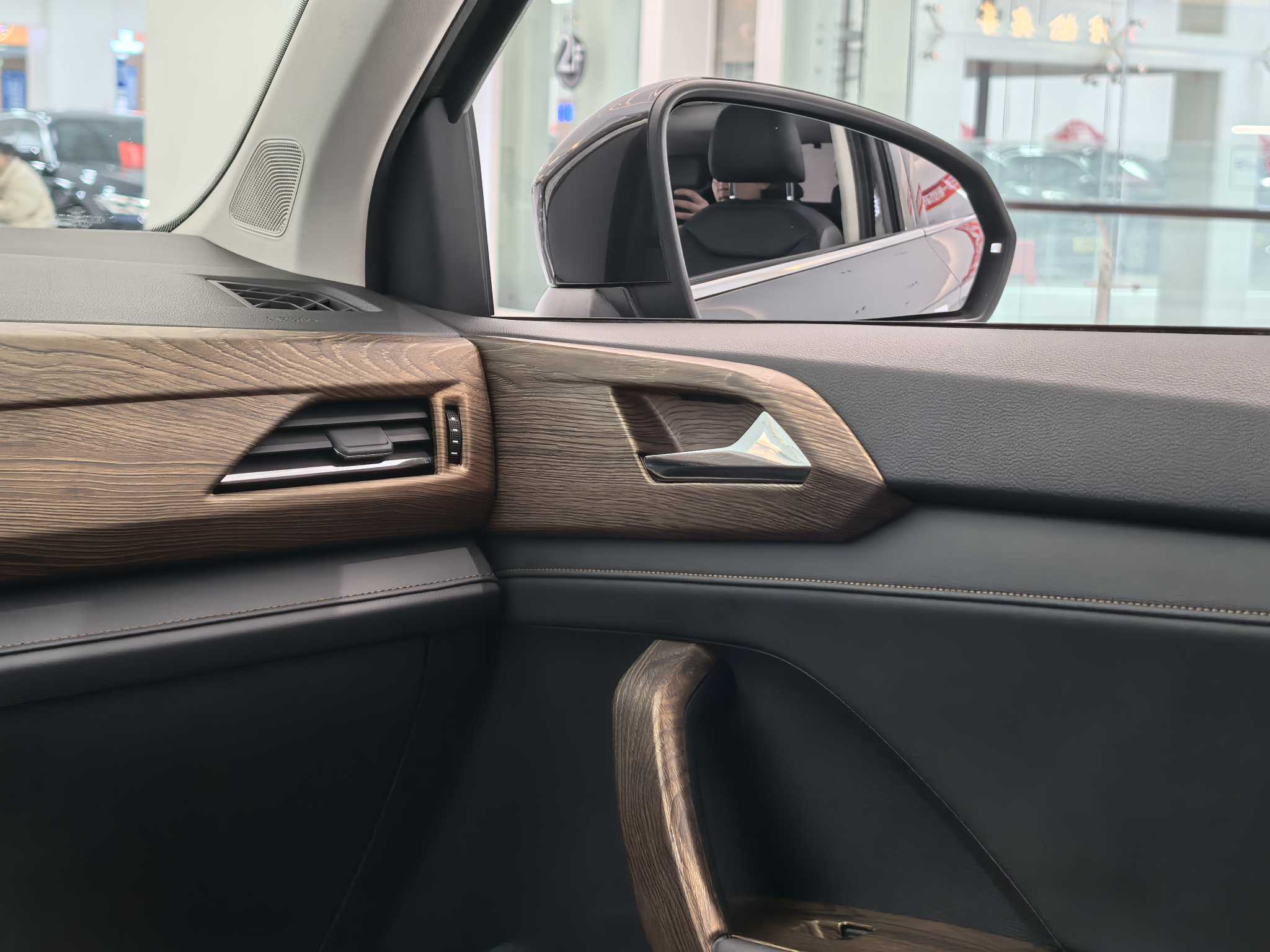 Volkswagen Tharu 2020 #30 Volkswagen Tharu 2020 car image #30