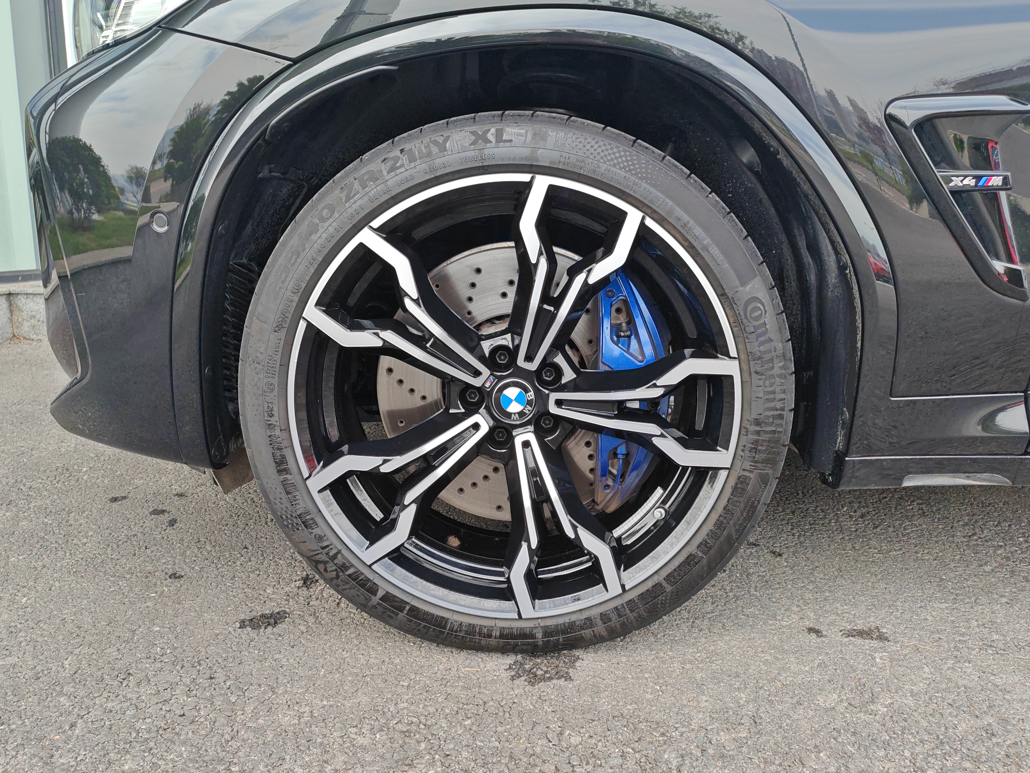 BMW X4 M 2024 #30 BMW X4 M 2024 car image #30