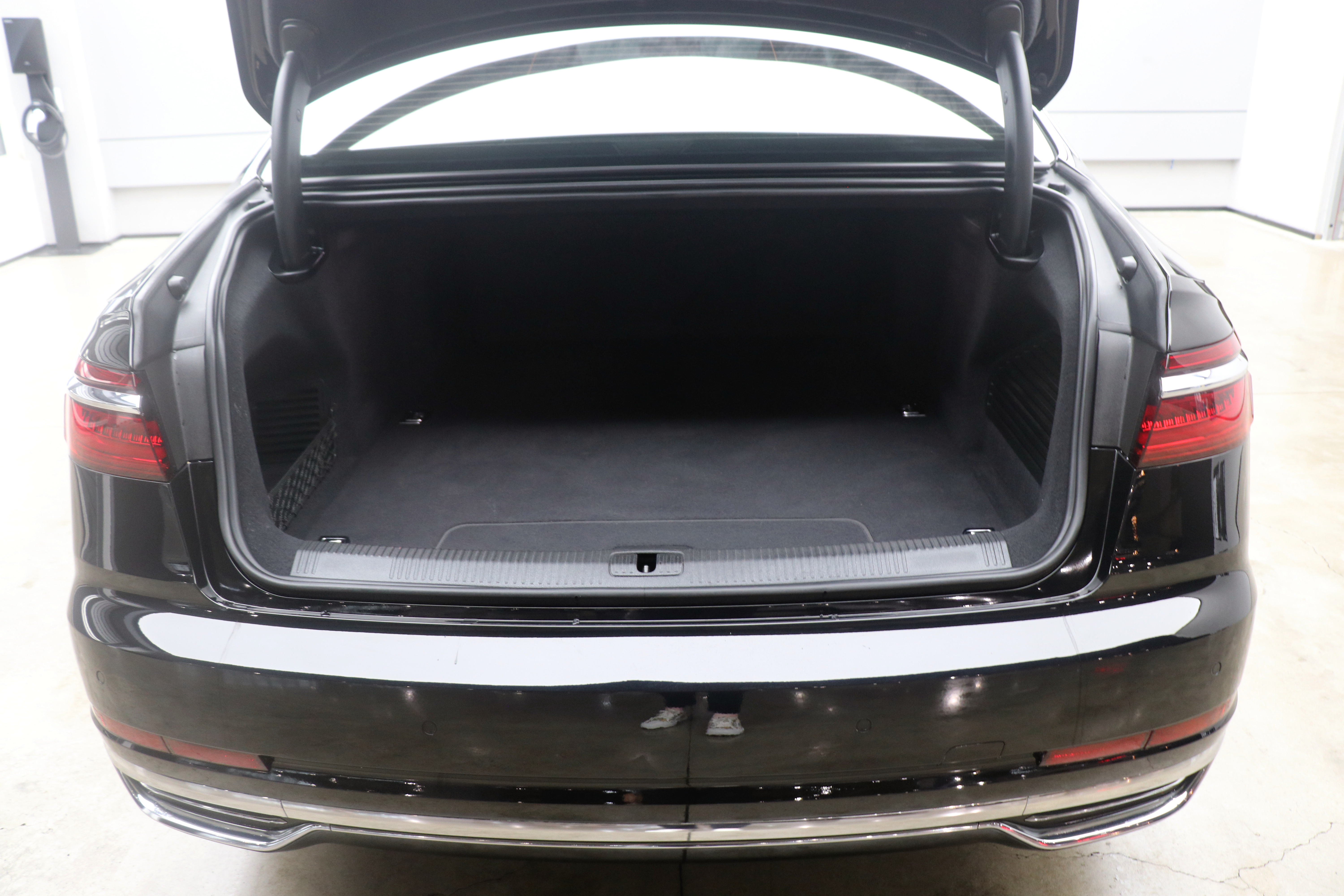 Audi A8 New Energy 2022 car image #30