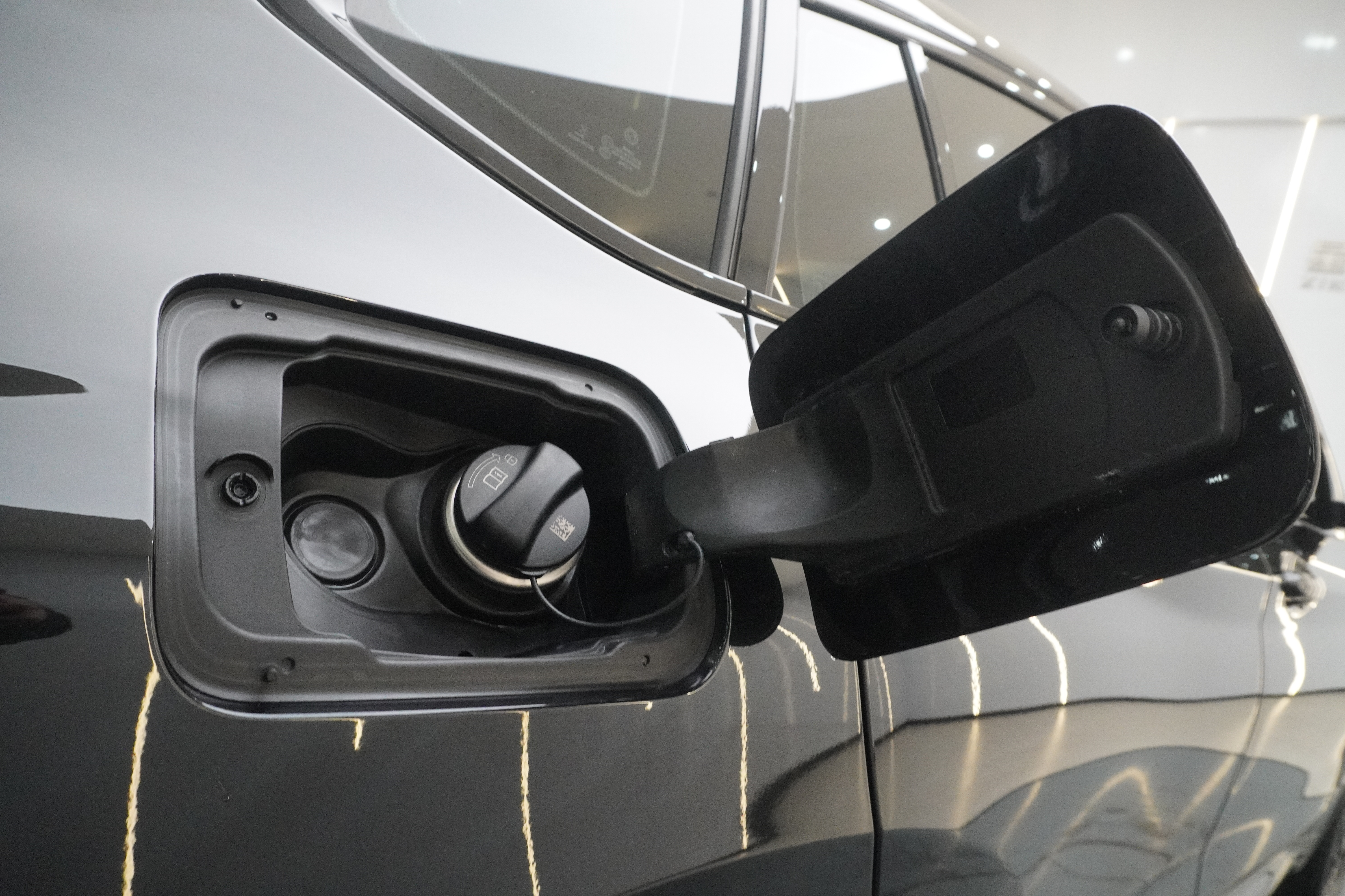 BMW X4 2023 immagine di auto #30