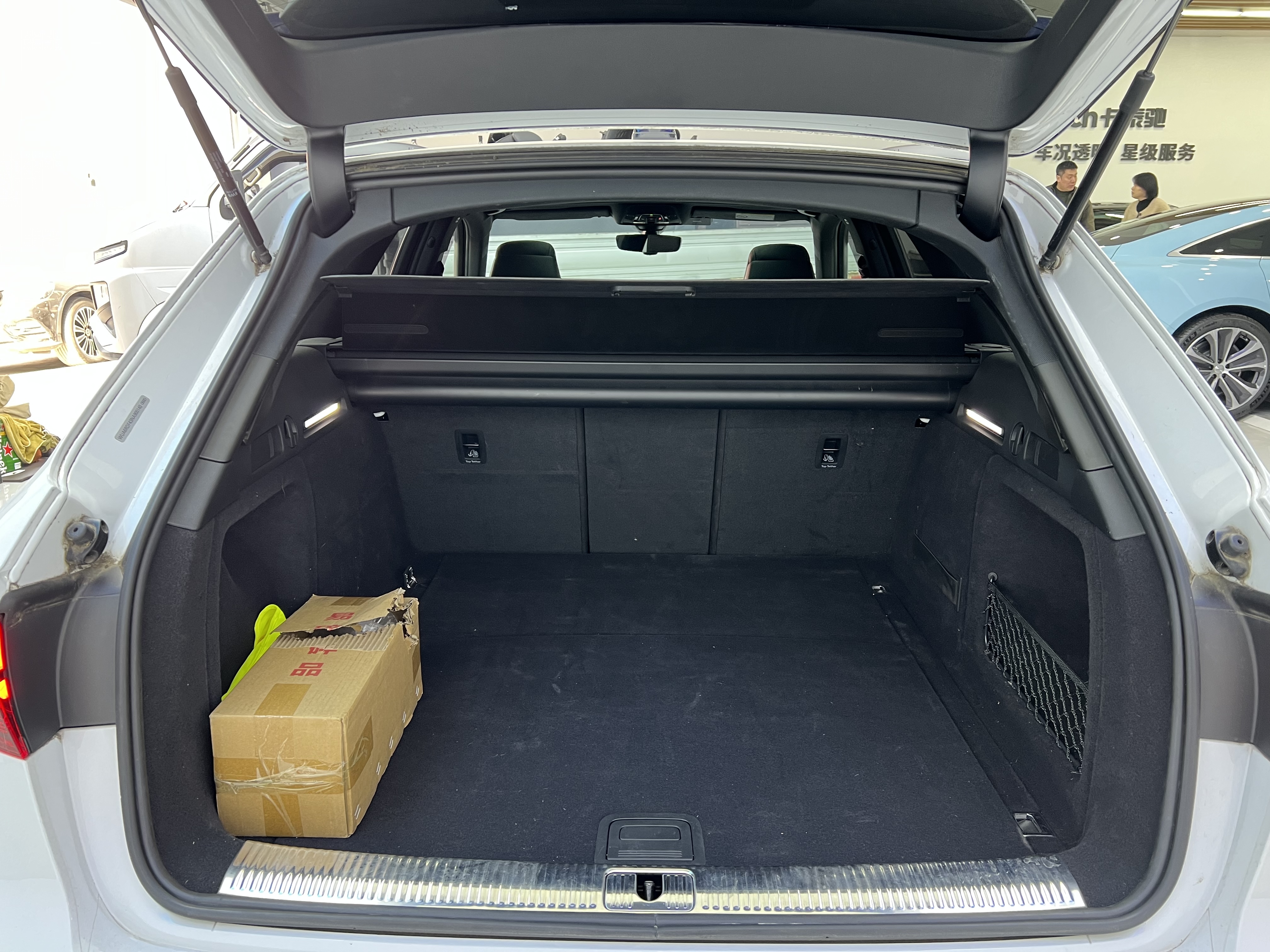 Audi RS 4 2022 car image #30