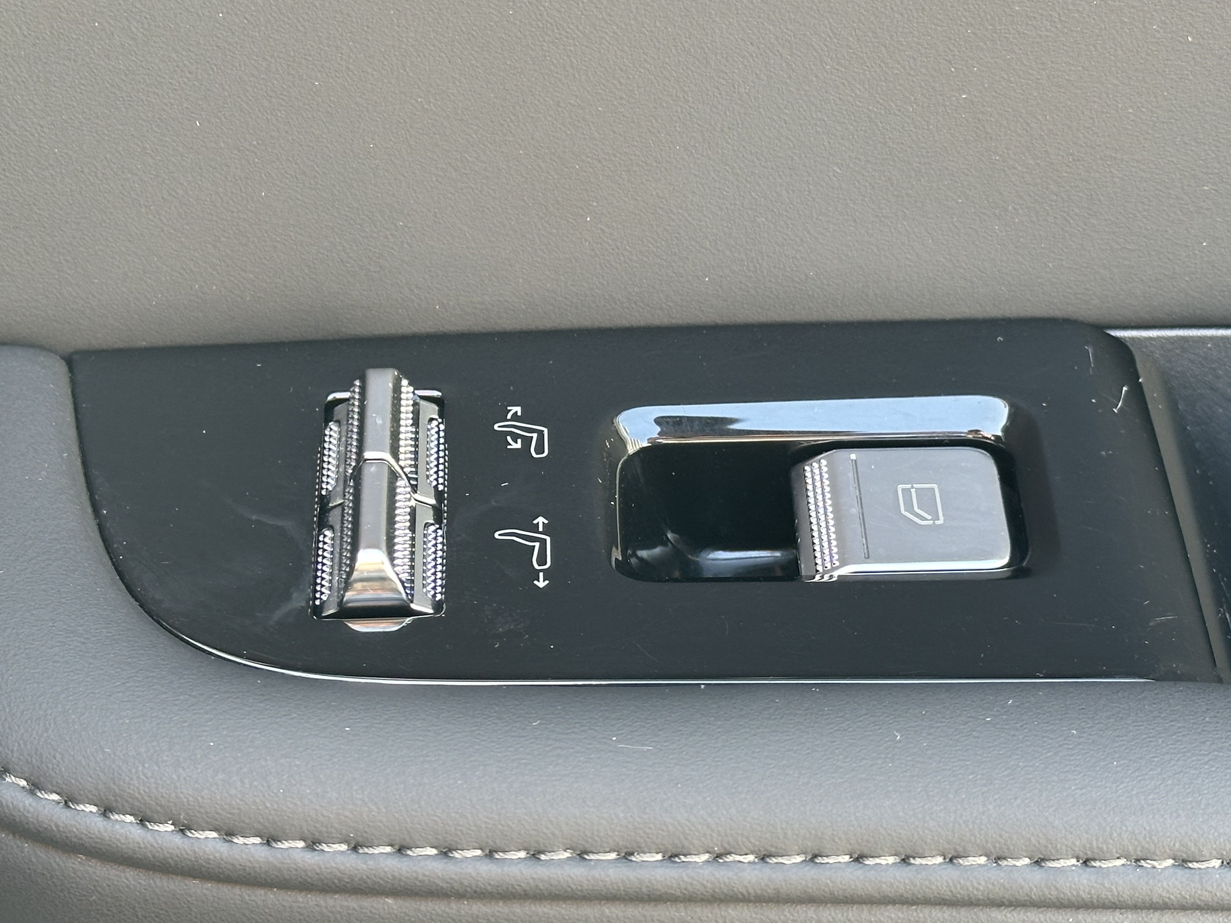 极氪 极氪001 2022 汽车图片 #30