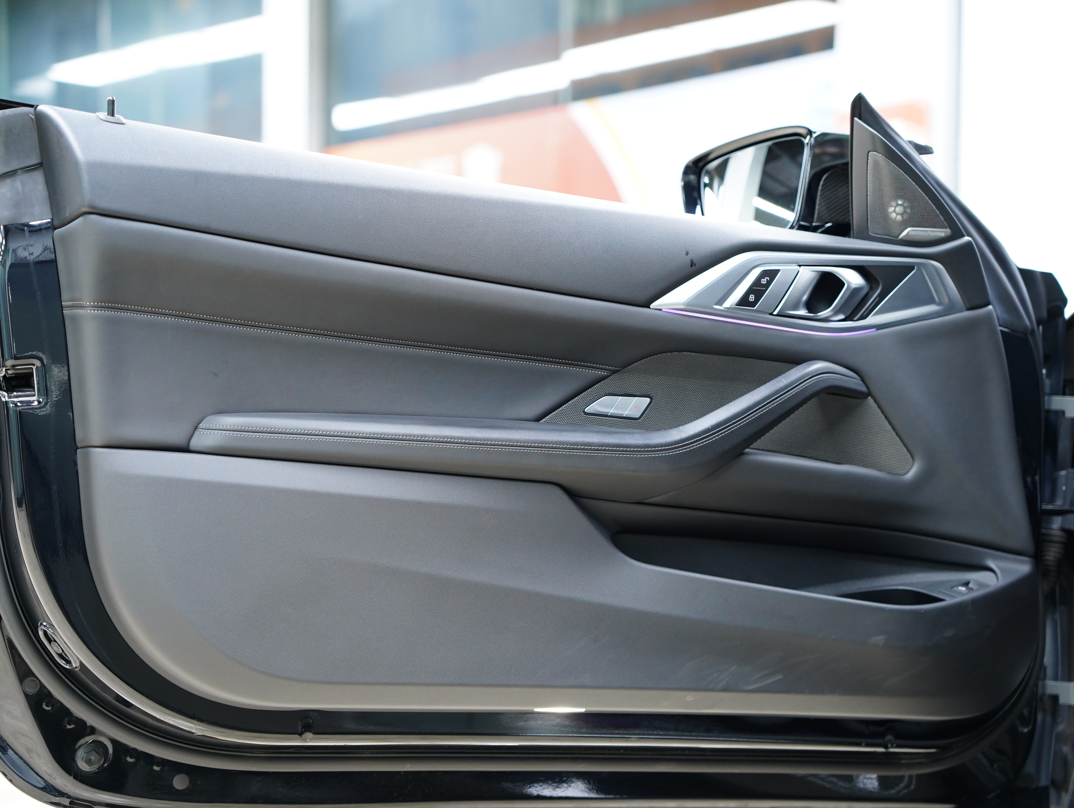 BMW M4 2023 car image #30