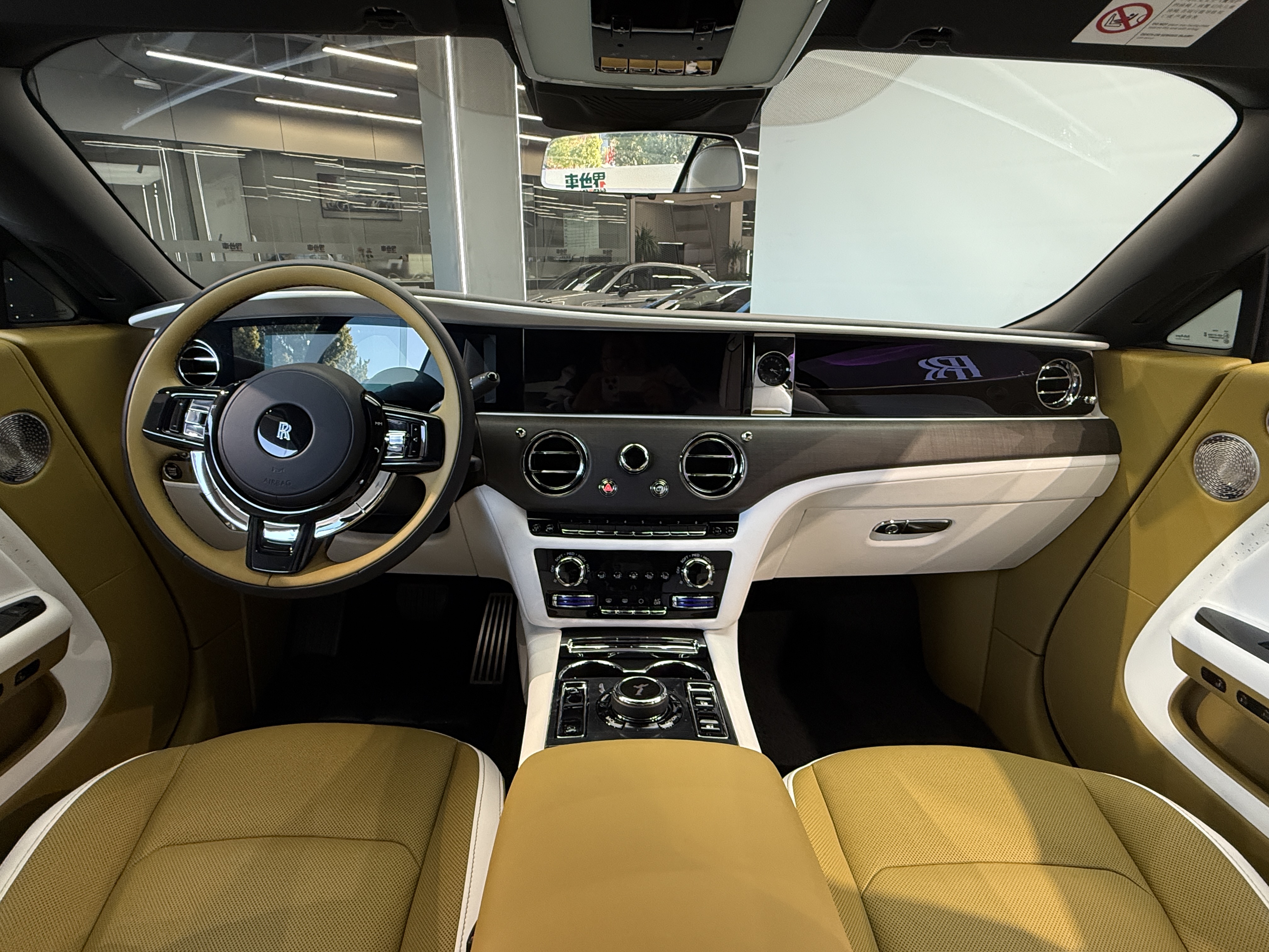 劳斯莱斯 闪灵 2024 #30 劳斯莱斯 闪灵 2024 汽车图片 #30