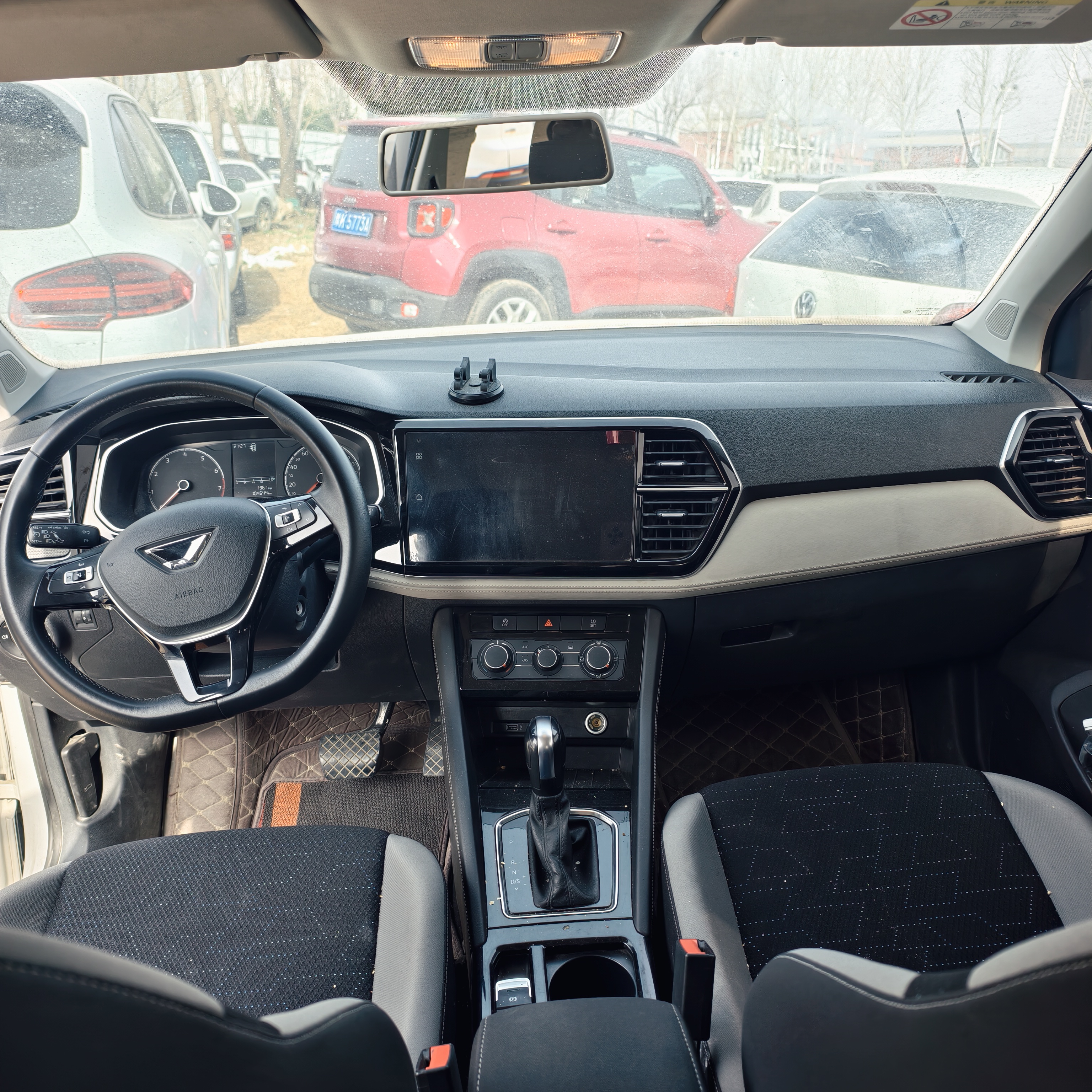 VS5 2023 car image #30