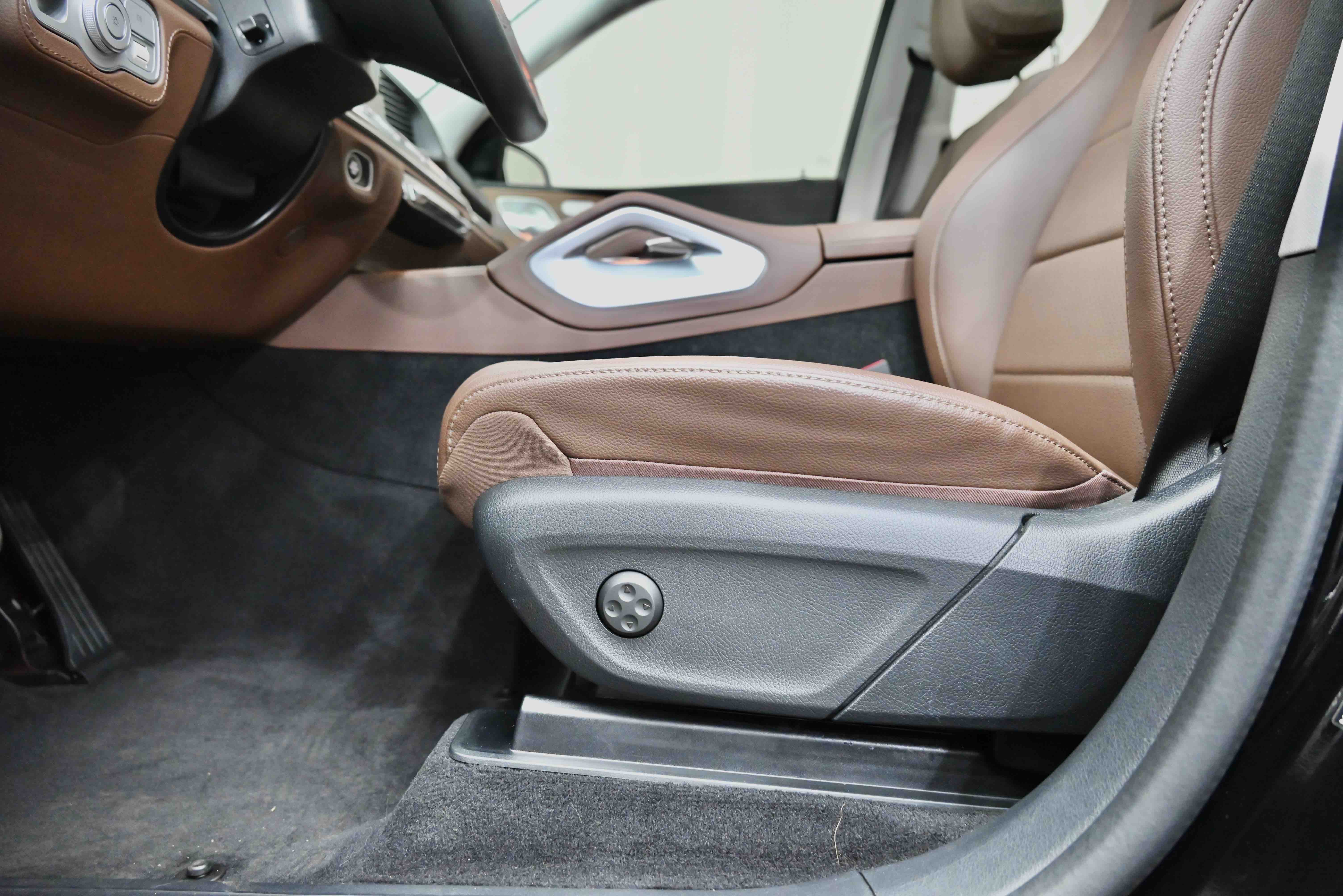 Mercedes-Benz GLE Class New Energy 2023 car image #30