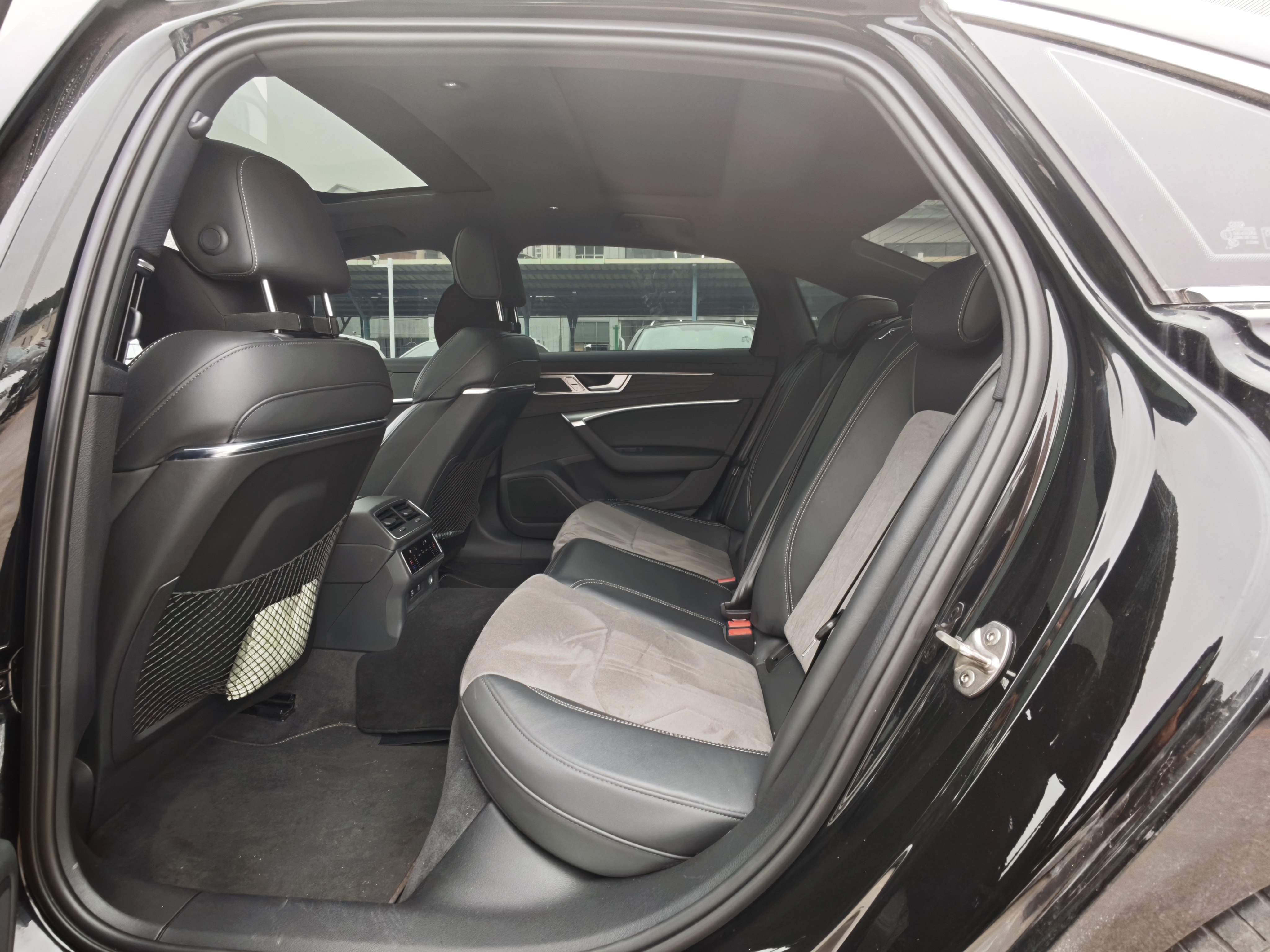 Audi A6L 2024 car image #30