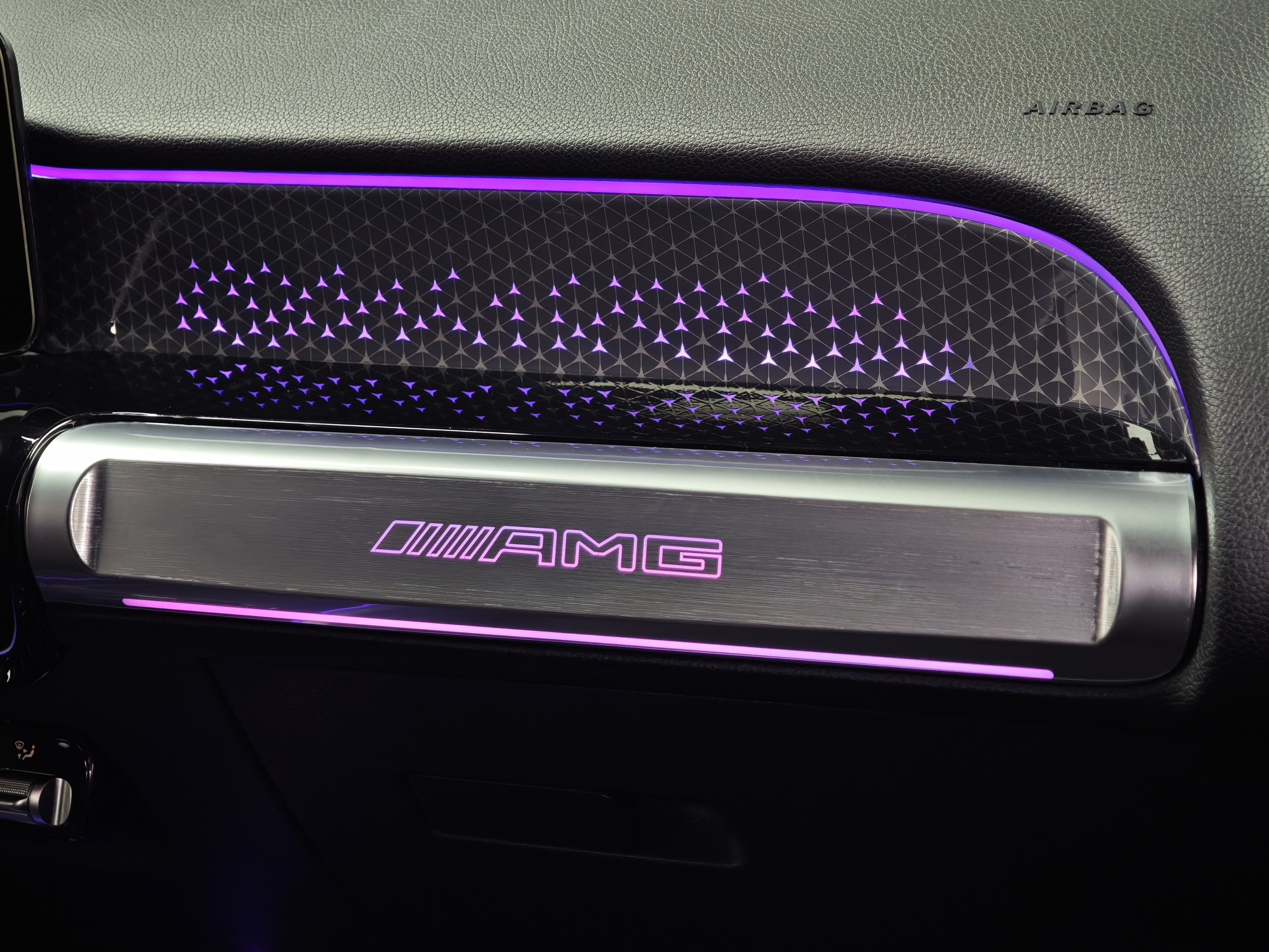 Mercedes-Benz GLB AMG 2025 car image #30