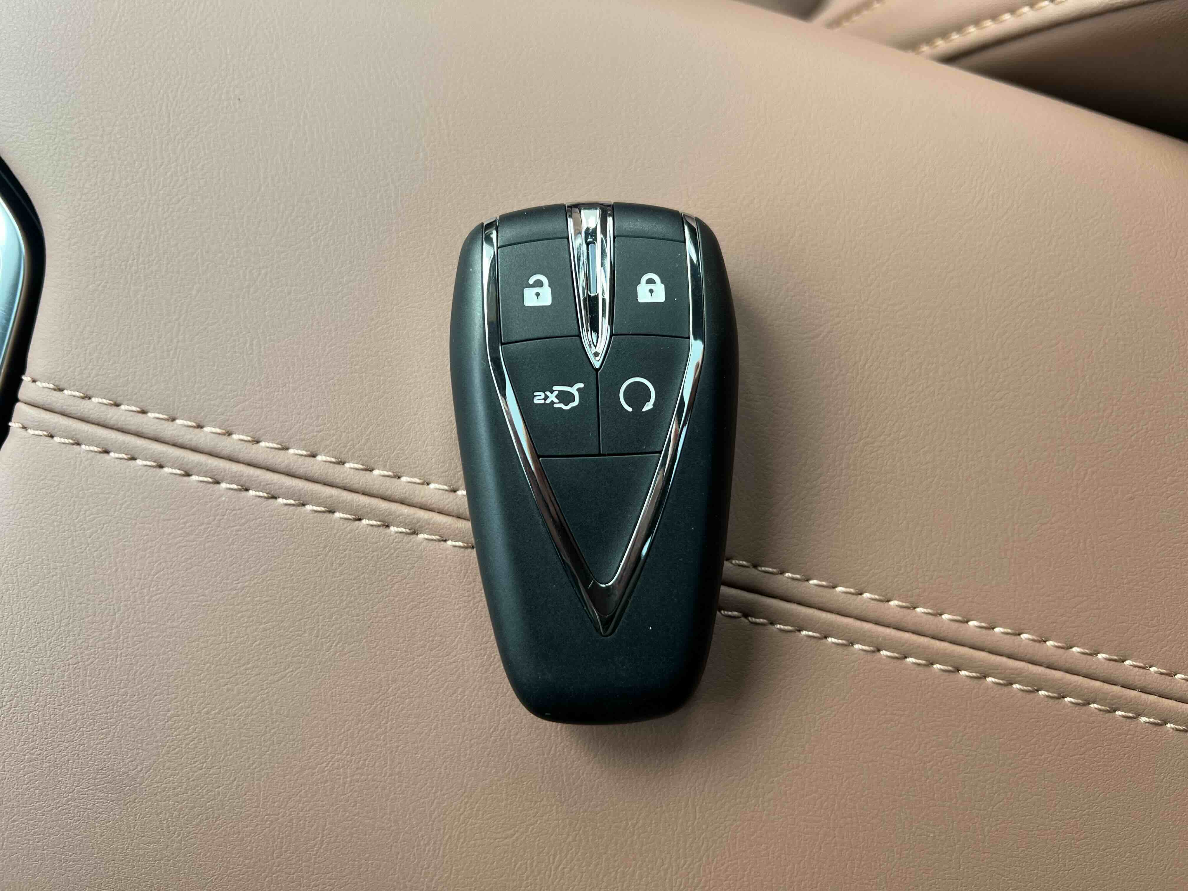 Changan UNI-Z PHEV 2026 car image #30