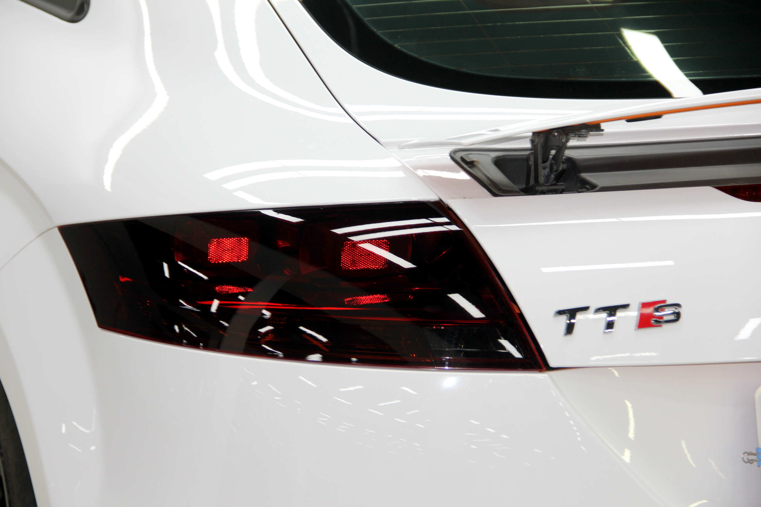 Audi TTS 2011 #30 Audi TTS 2011 car image #30