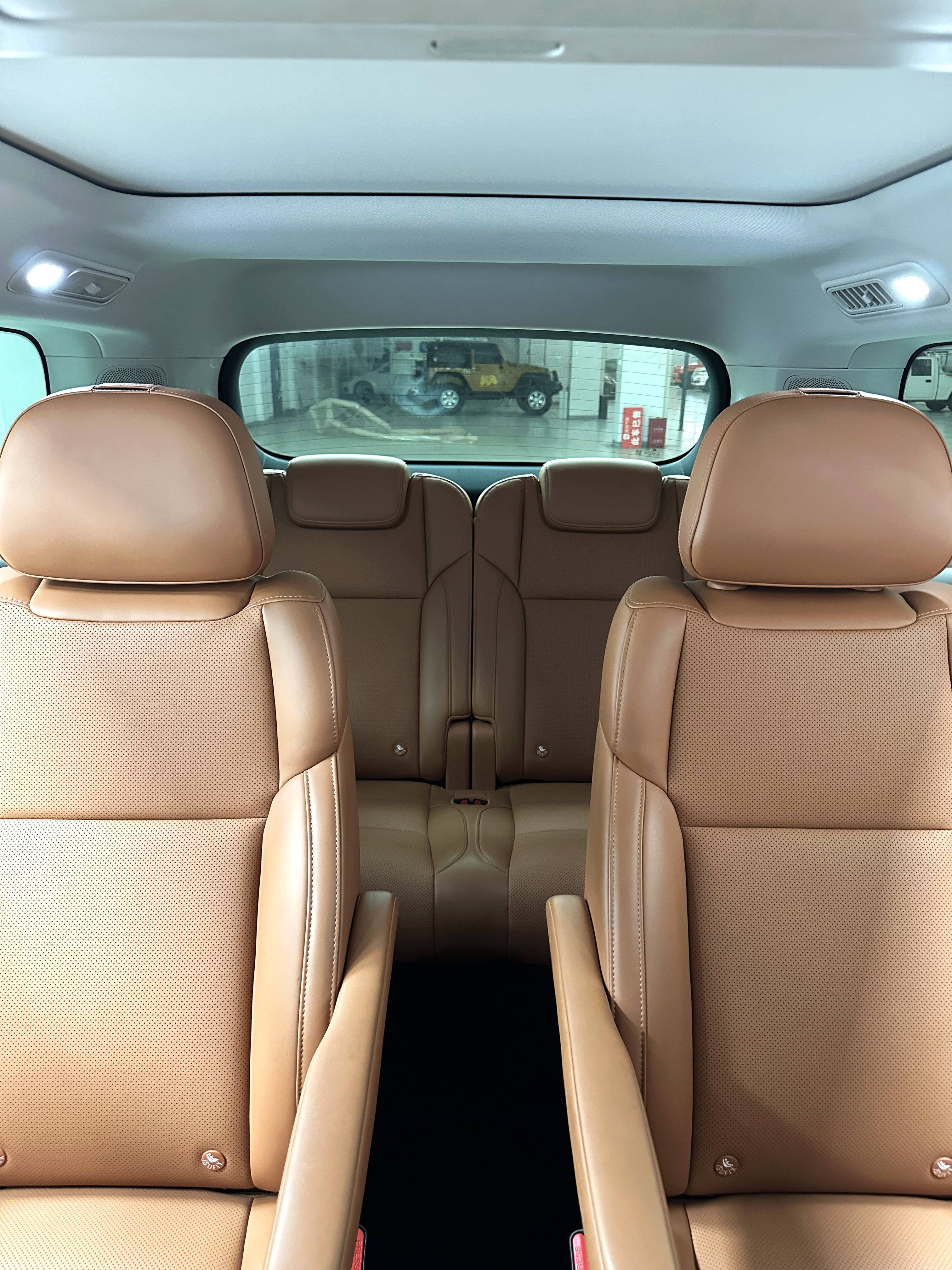 零跑汽车 零跑C16 2025 汽车图片 #30