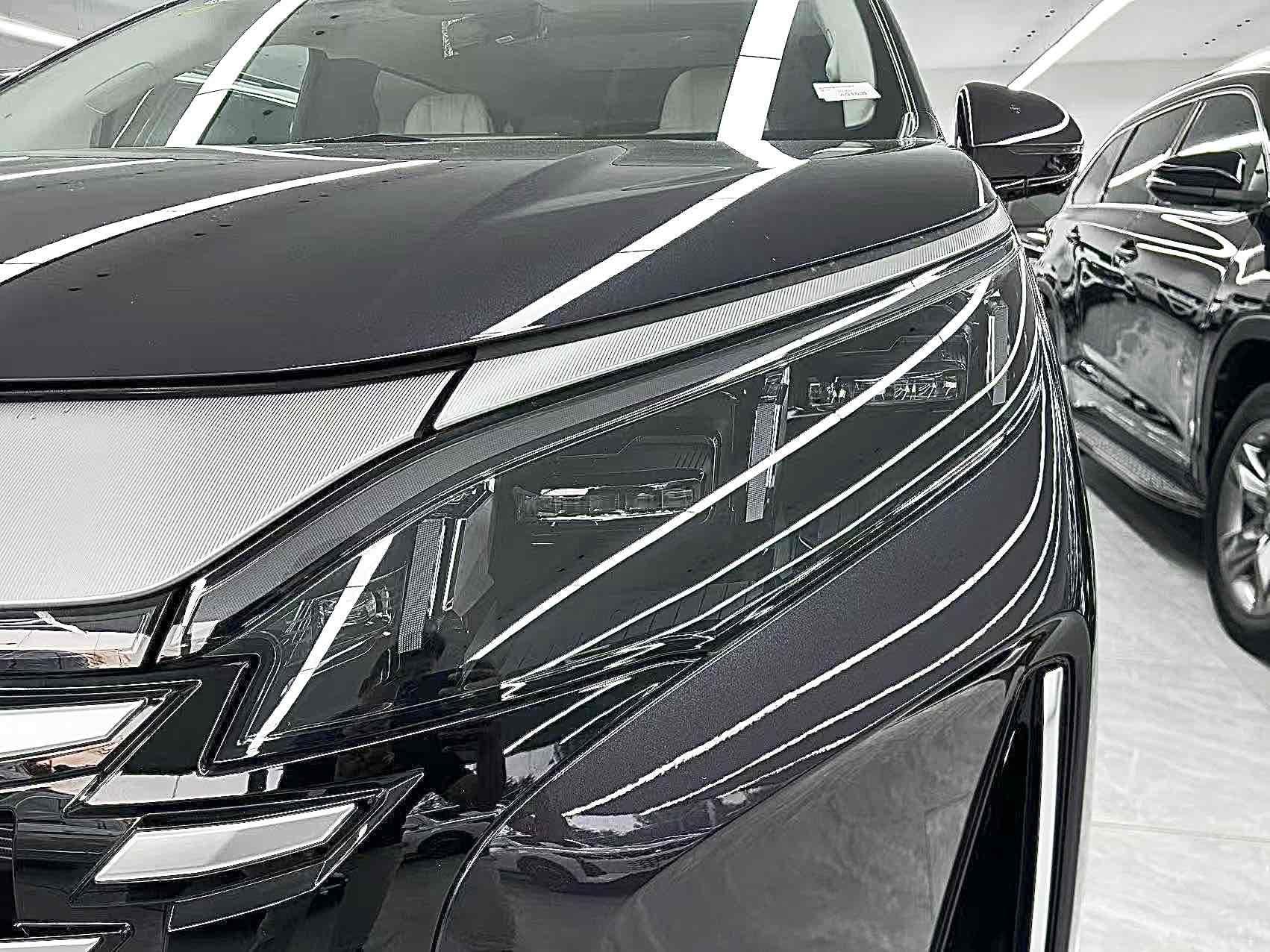 BYD Xia 2025 صورة سيارة #30