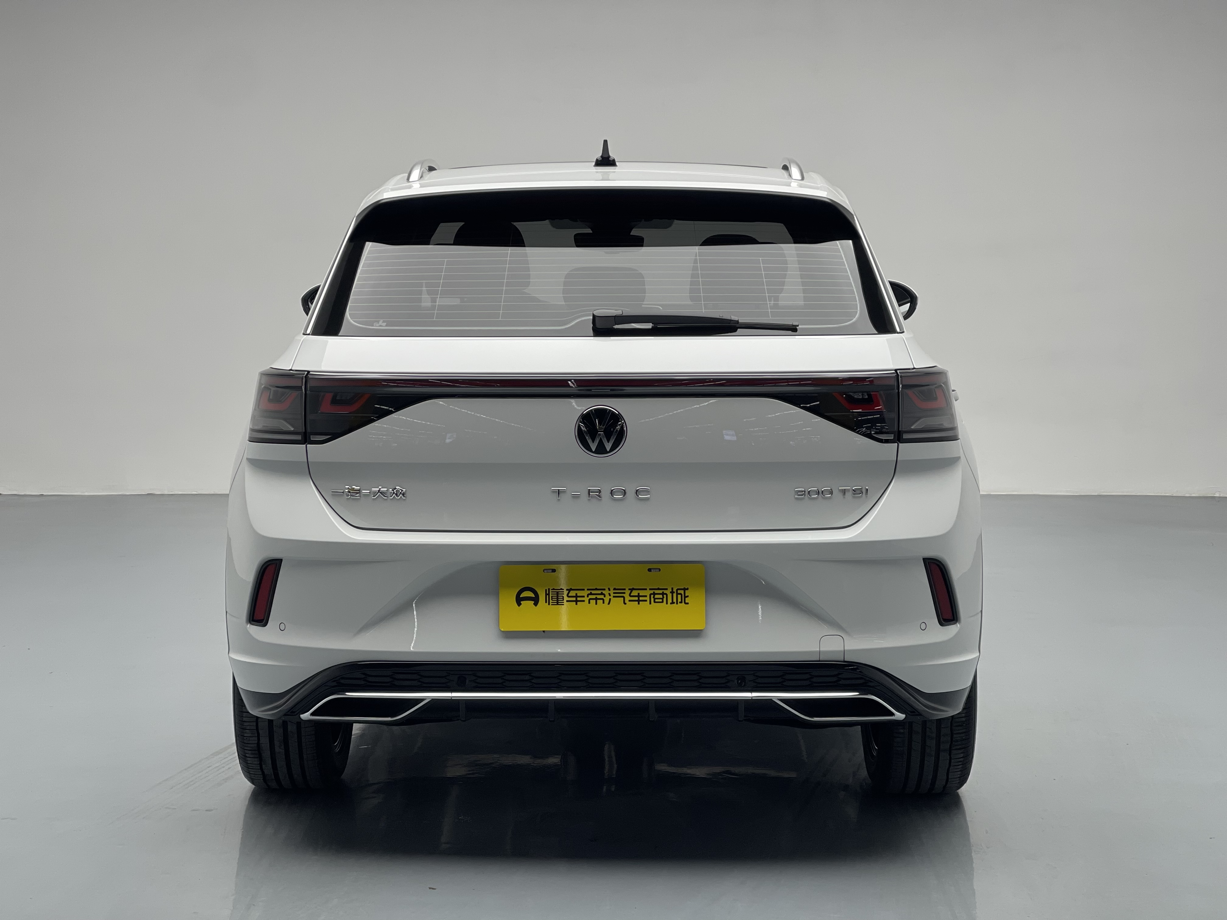 Volkswagen T-Roc 2025 car image #30