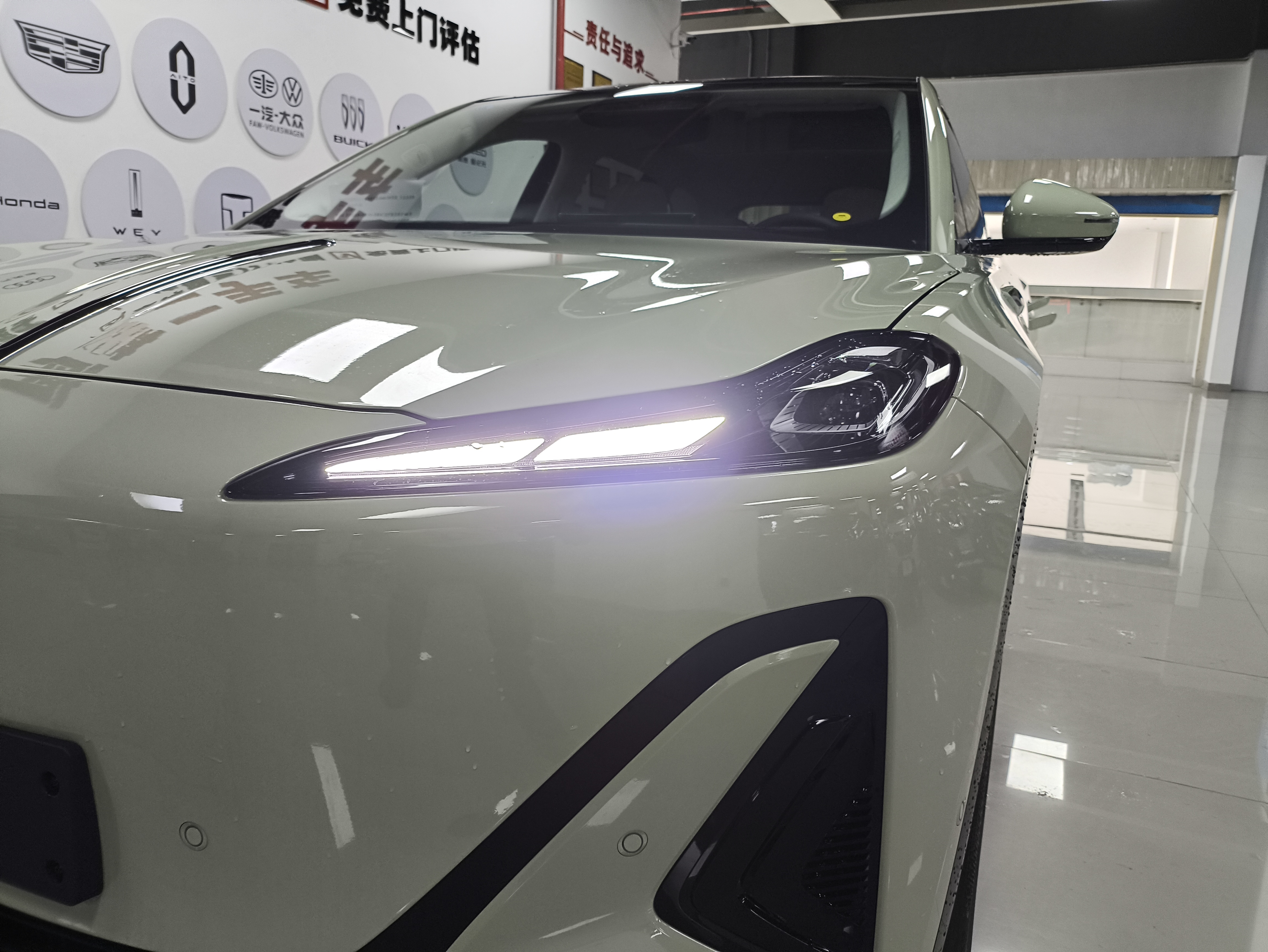 HongQi TianGong 06 2025 #30 HongQi TianGong 06 2025 car image #30