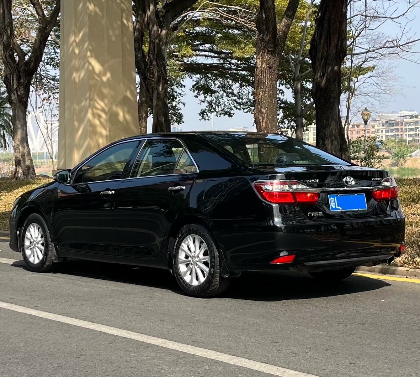 Toyota Camry 2016 #30 Toyota Camry 2016 car image #30