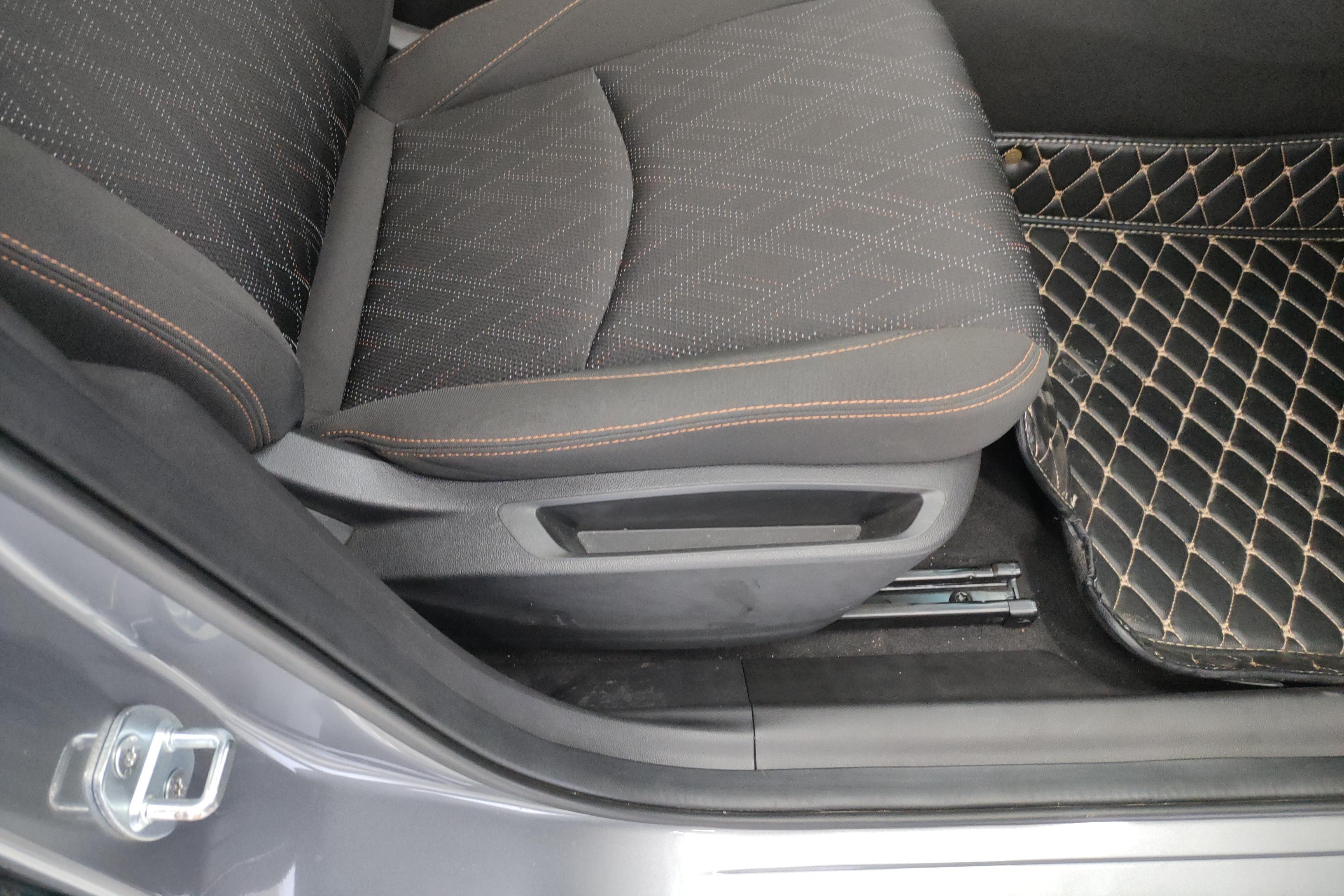 Chevrolet Orlando 2020 car image #30