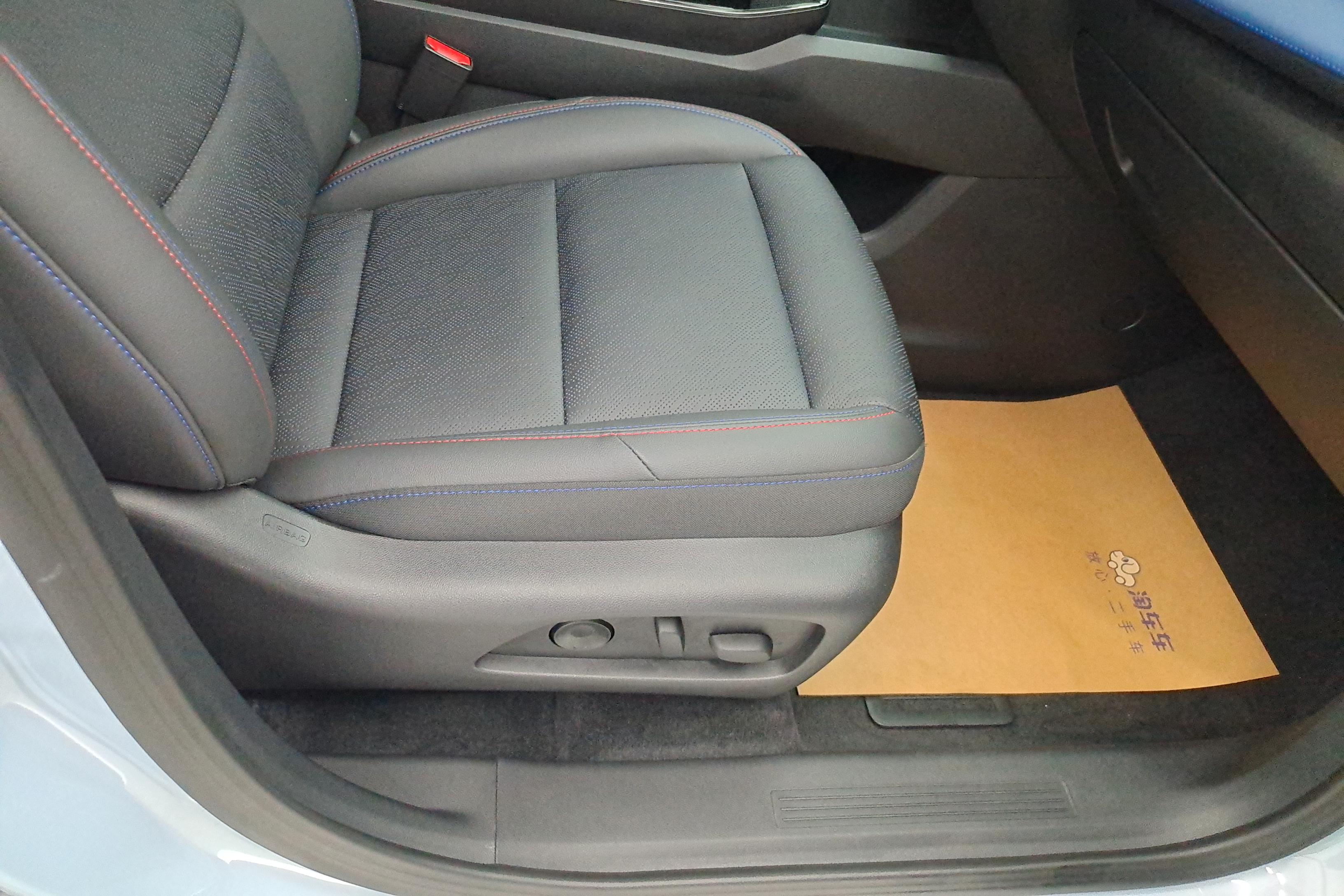 Chevrolet Equinox Plus 2024 #30 Chevrolet Equinox Plus 2024 car image #30