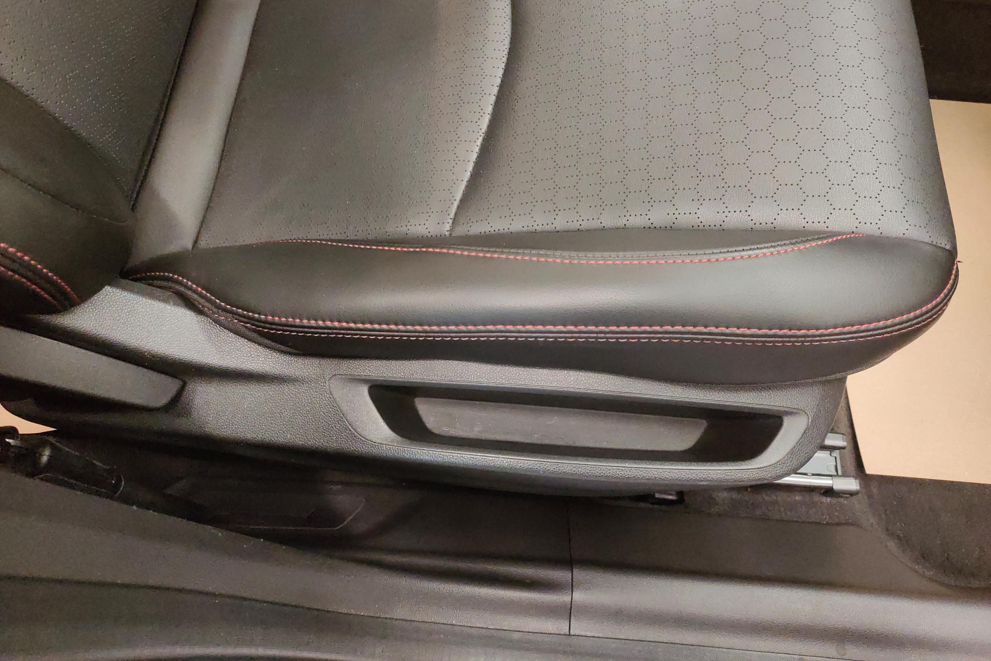 Chevrolet Orlando 2018 #30 Chevrolet Orlando 2018 car image #30