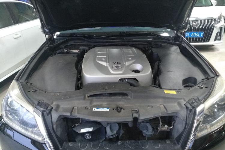 Toyota Crown 2014 imagen de coche #30