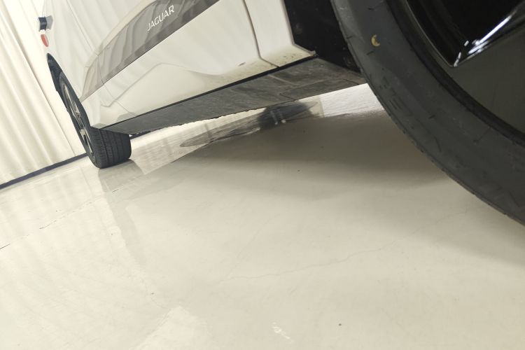 2019 car image #30