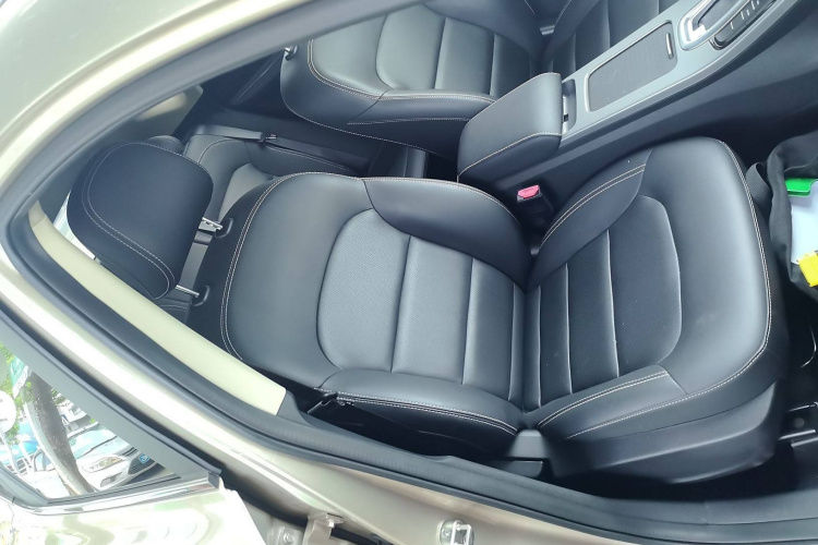 GEELY Emgrand GS 2019 #30 GEELY Emgrand GS 2019 car image #30