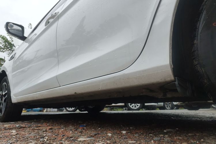 BYD G5 2017 #30 BYD G5 2017 car image #30