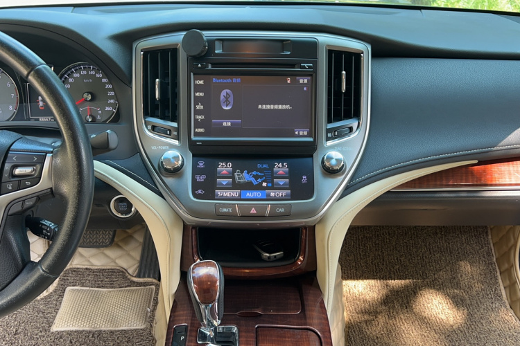 丰田 皇冠 2016 汽车图片 #30