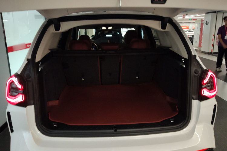 Volkswagen Bora Classic 2024 #30 Volkswagen Bora Classic 2024 car image #30