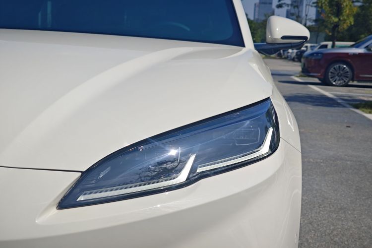 BYD Seal 06 DM-i 2025 immagine di auto #30