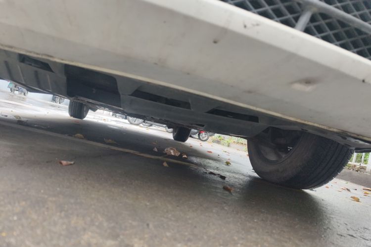 Forthing S500 2016 car image #30