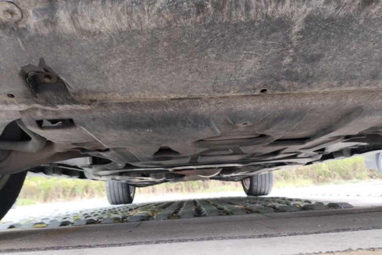 Mercedes-Benz M Class 2015 car image #30