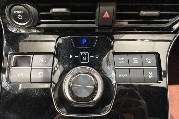 Toyota bZ4X 2023 #30 Toyota bZ4X 2023 immagine di auto #30