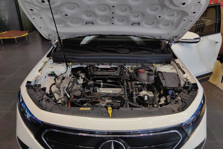 Mercedes-Benz EQB Class 2024 #30 Mercedes-Benz EQB Class 2024 immagine di auto #30